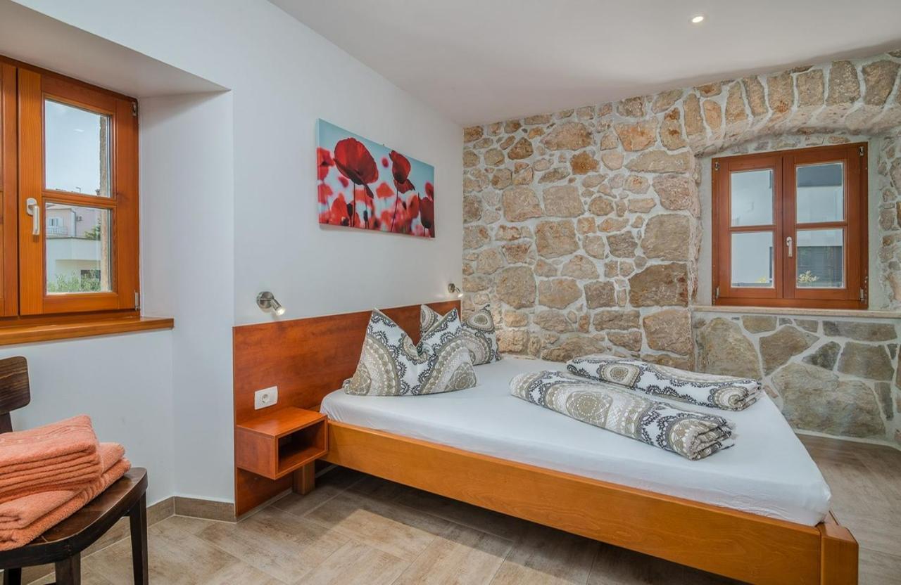 Villa Finka Малинска Экстерьер фото